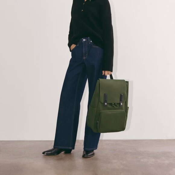 Everlane The Canvas Backpack in Dark Forest - Picture 9 of 12